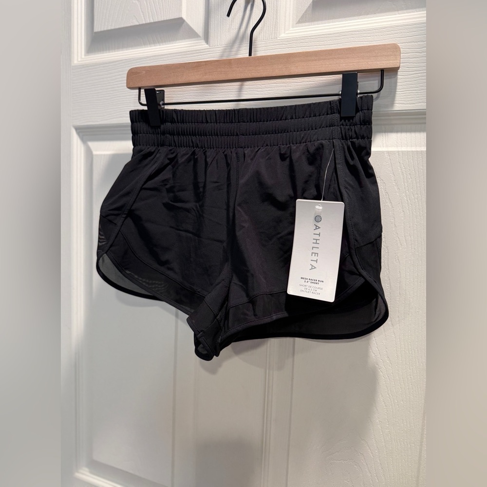 Athleta Mesh Racer Run 2.5" Short in Black-Size XXS-NWT - Picture 3 of 11